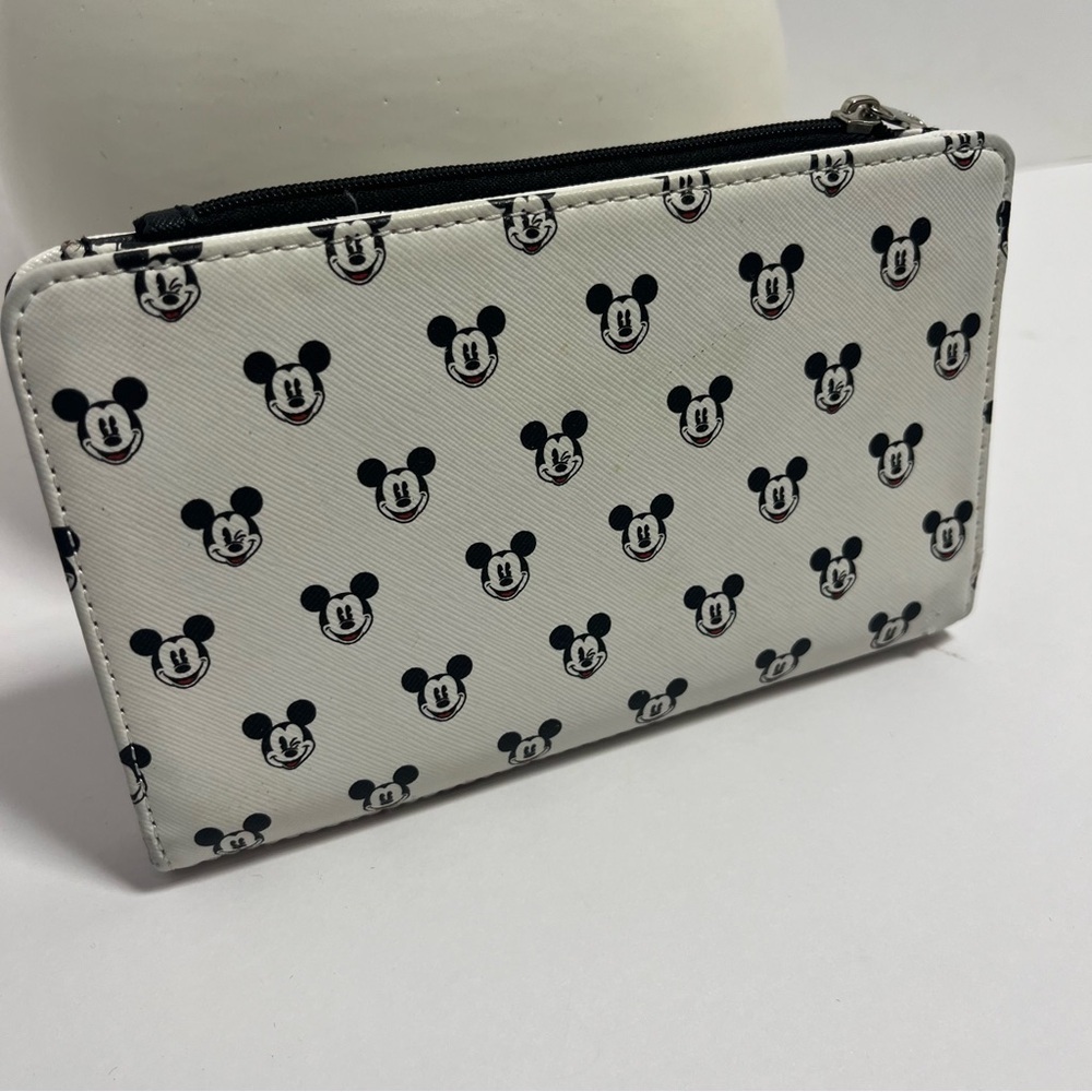 Disney Parks Loungefly Mickey Mouse All Over Mickey Face White Black Wallet - Picture 3 of 9